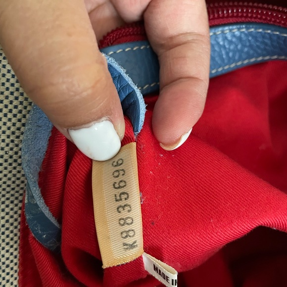 Authentic Dooney and Bourke bag - Picture 2 of 11